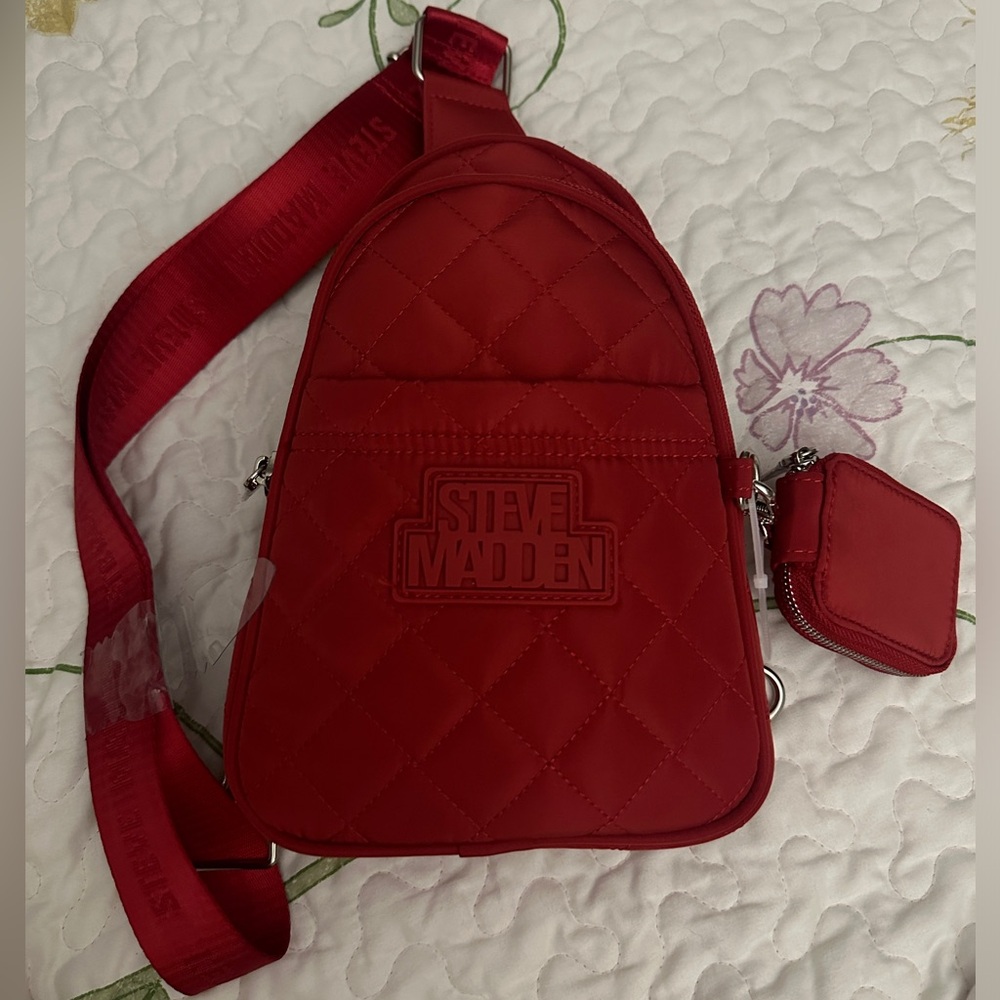 Steve Madden sling bag